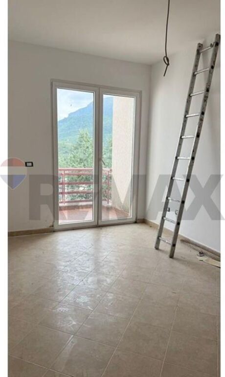 VENDESI APPARTAMENTO 2+1 A LINZ