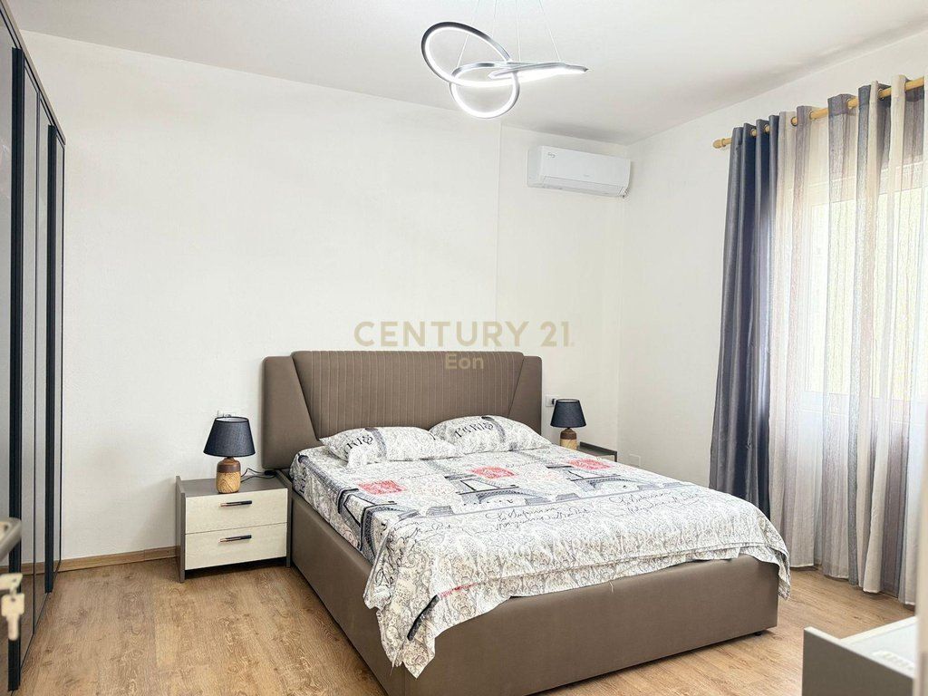 Apartament 2+1+2 Me Qira me Pamje Deti, Vollga Durrës - 900€ | 100 m²