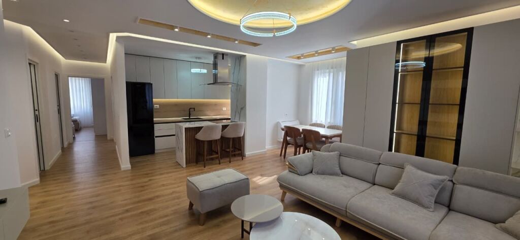 FOR RENT APARTMENT 2+1+STORAGE AT DRY LAKE