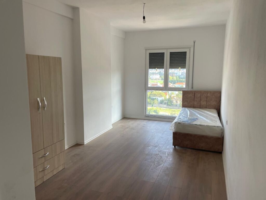 Jepet apartament me qera 2+1