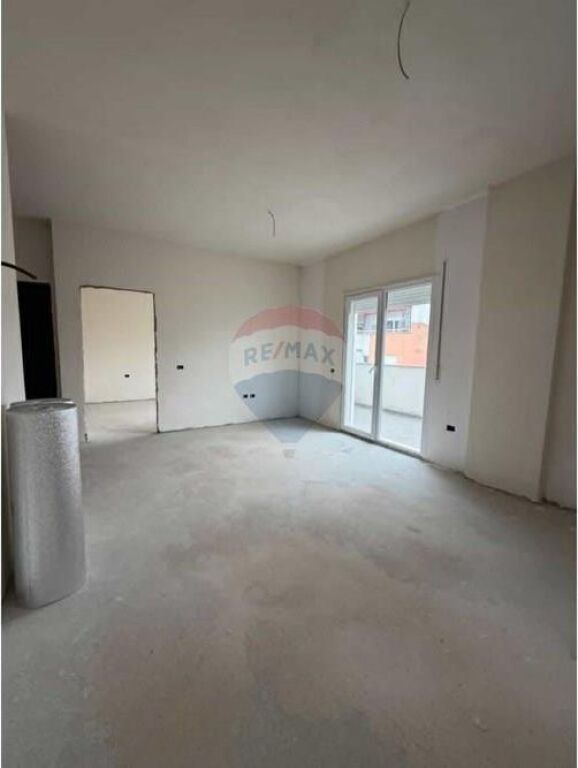 Appartamento - In Vendita - Via 4 Dëshmorët, Tirana
