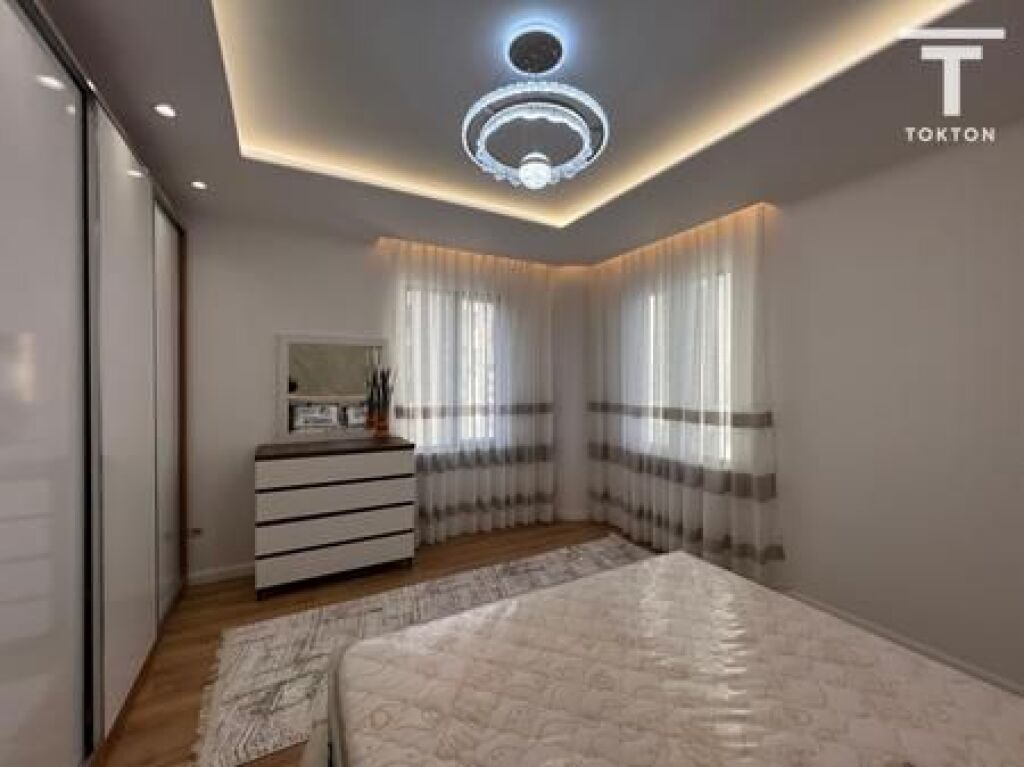 SHITET, APARTAMENT 2+1+2, PALLATI ME SHIGJETA, TIRANË