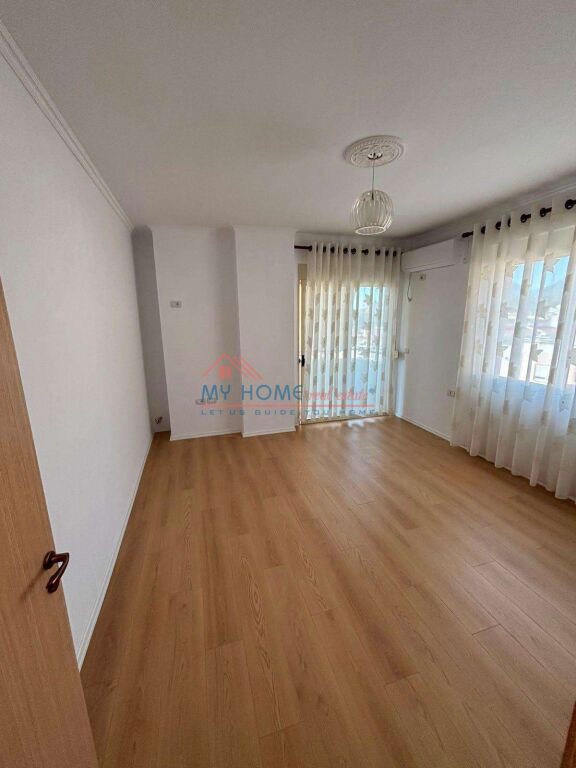 Apartament 2+1 ne Shitje ne Fresk Tirane