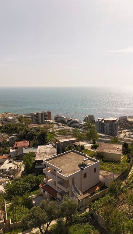 VILLA WITH 3 FLOORS FOR SALE IN THE CURRILAVE AREA, DURRES