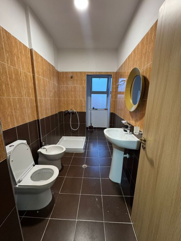 Apartament 2+1+2 në Astir te Jata Market