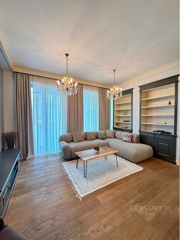 Apartament Me Qera