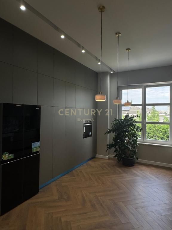 ROLLING HILLS 1 LUXURY RESIDENCES – VILË LUKSOZE ME PISHINË PRIVATE PËR QIRA 🏡