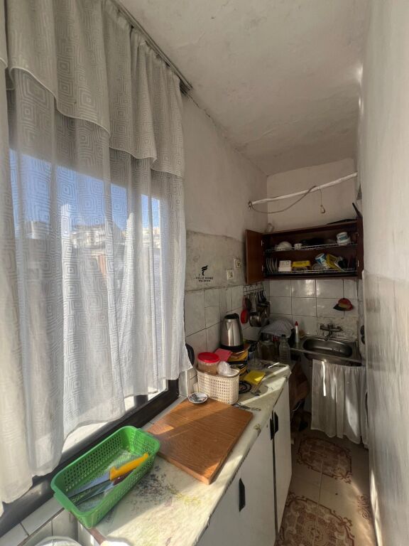 VENDESI APPARTAMENTO 2+1 PAZARI I RI 165.000 EURO FH-76021