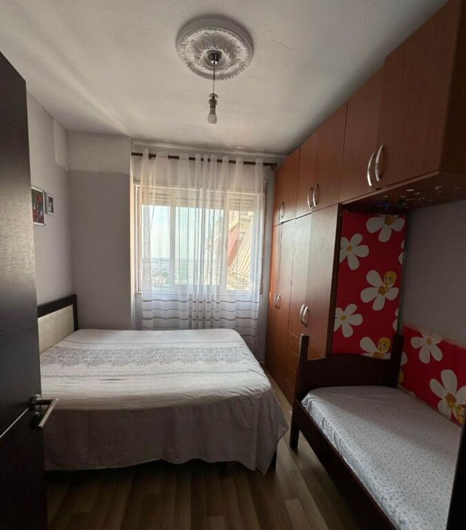 🏡 Shitet Apartament 1+1 + Ballkon në Kamëz
