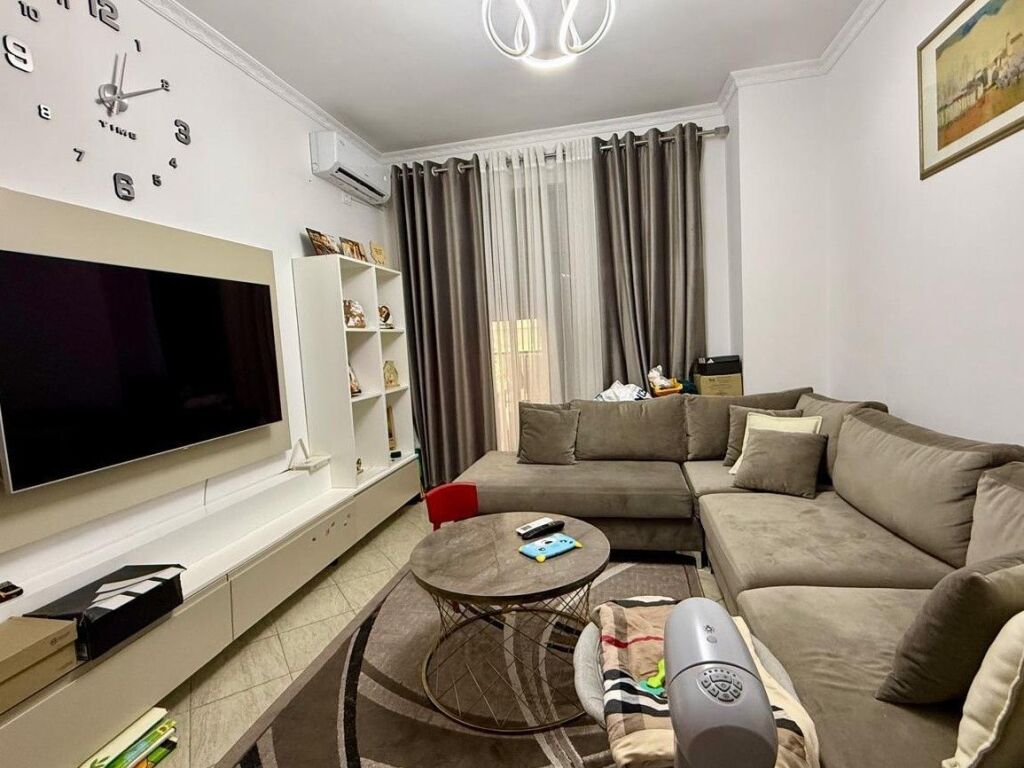 Apartament 1+1 në shitje - Kombinat