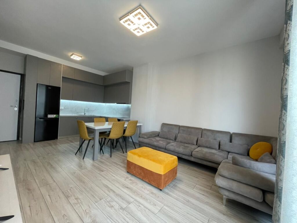 Appartamento 1+1 in affitto presso Komun e Parisit.