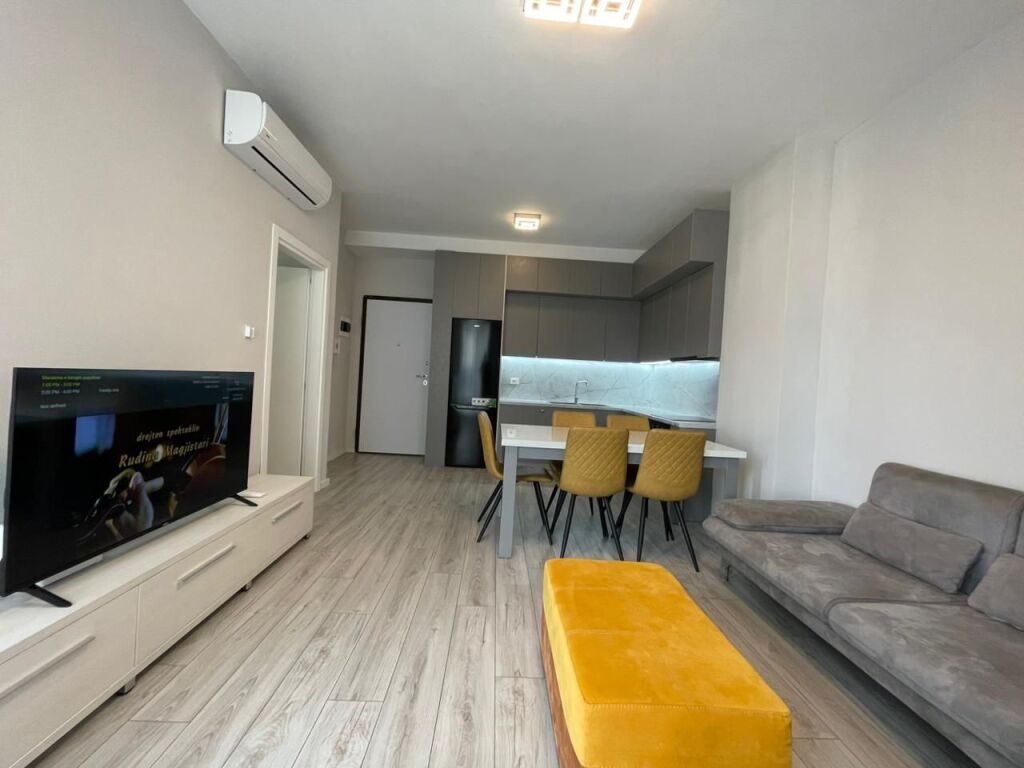 Appartamento 1+1 in affitto presso Komun e Parisit.