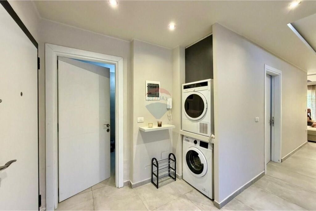 Apartament - Për Shitje - Kodra e Diellit 2, Tiranë