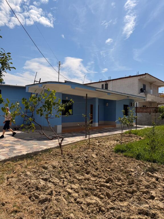 🏡 Jepet me Qera Shtëpi Private 2+1 me Oborr-Prane Kryqi i Kuq Durres