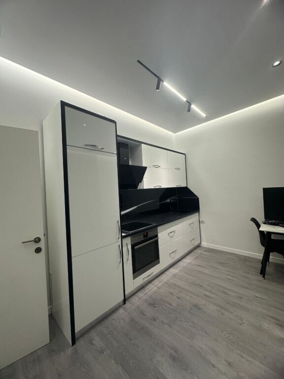 Qera | Apartament 1 + 1 | Ambasada Amerikane | 700 €/muaj