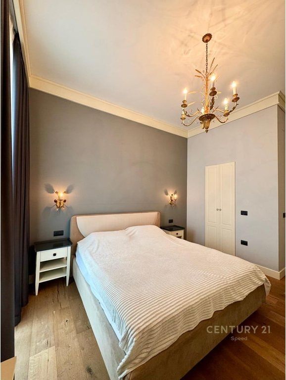 Jepet me qira apartament 2+1+Post Parkimi tek Ambasador 3!!