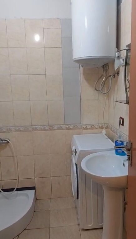 Apartament me qera 1+1 Vasil Shanto