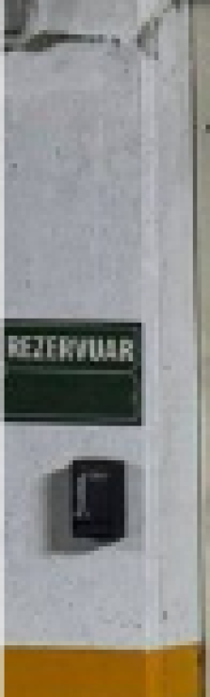 Si affitta post magazino di fronte a Toptani!
