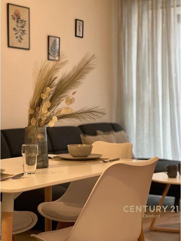FOR RENT APARTMENT 1+1, AT THE COMPLEX CONTACT!