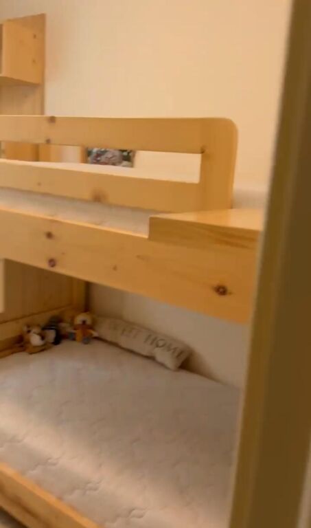 Jepet apartament 2+1  Mine Peza 60.000 Leke/muaj!