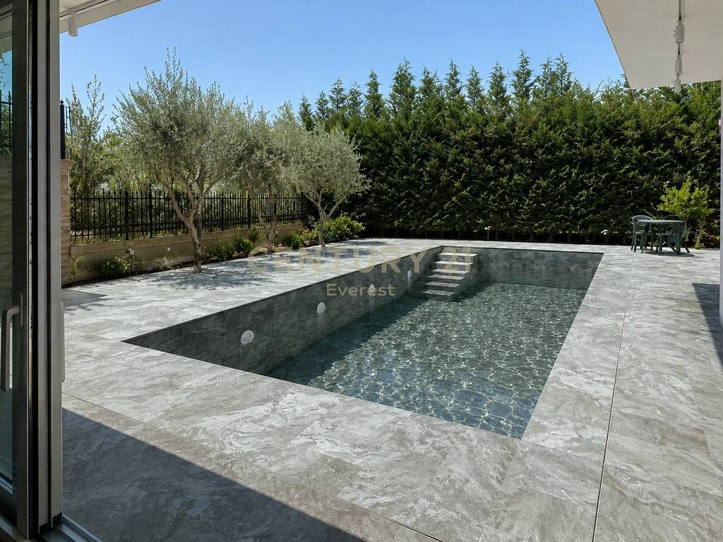ROLLING HILLS 1 LUXURY RESIDENCES – VILË LUKSOZE ME PISHINË PRIVATE PËR QIRA 🏡