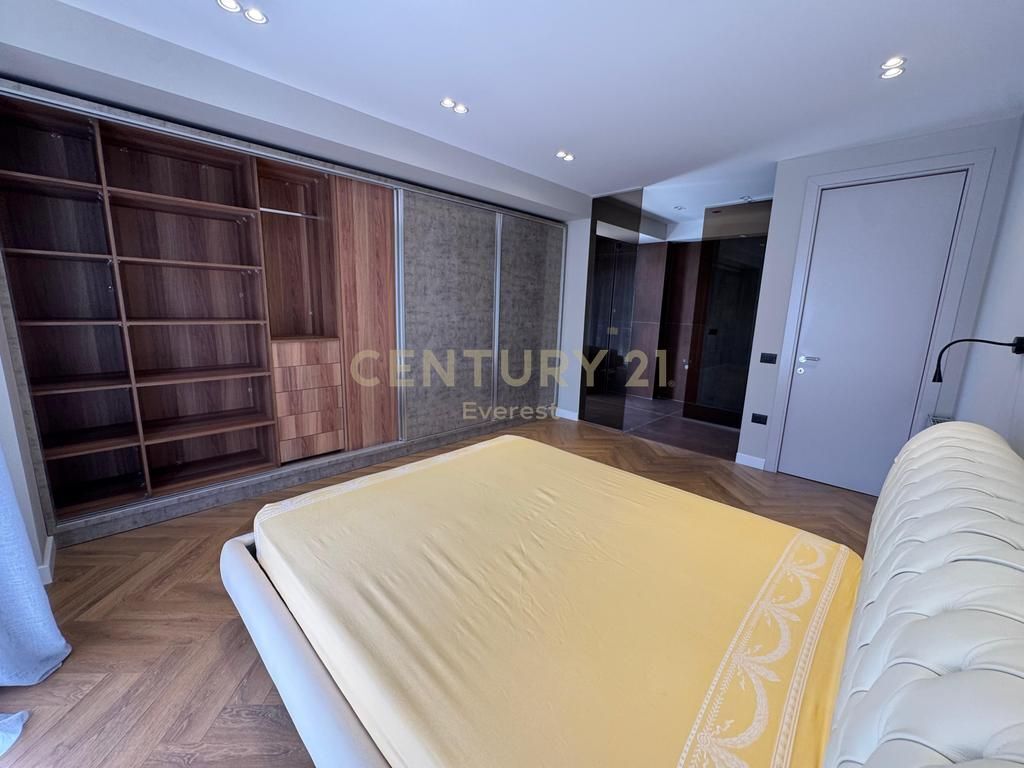 ROLLING HILLS 1 LUXURY RESIDENCES – VILË LUKSOZE ME PISHINË PRIVATE PËR QIRA 🏡