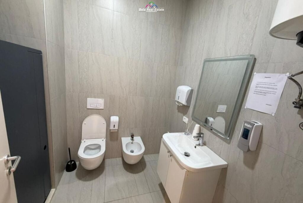 Ufficio in Vendita a Ali Dem (ID BZ120) Tirana