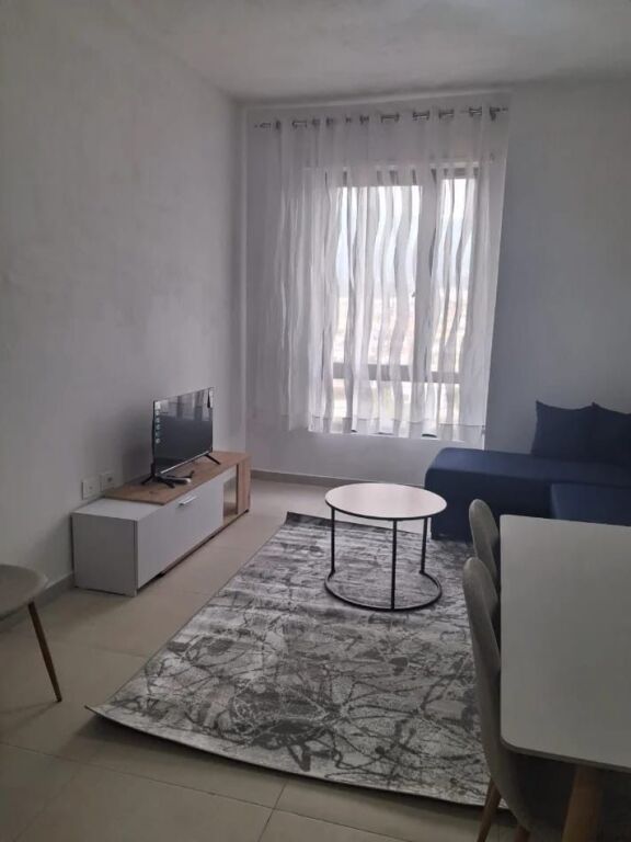 Appartamento 1+1+1 con Balcone in Affitto