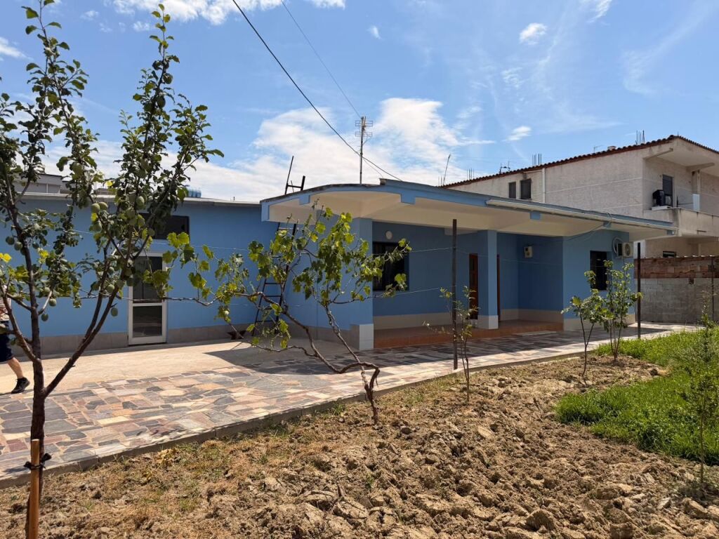 🏡 Jepet me Qera Shtëpi Private 2+1 me Oborr-Prane Kryqi i Kuq Durres