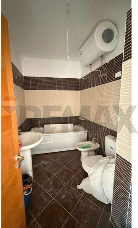 VENDESI APPARTAMENTO 2+1 A LINZ