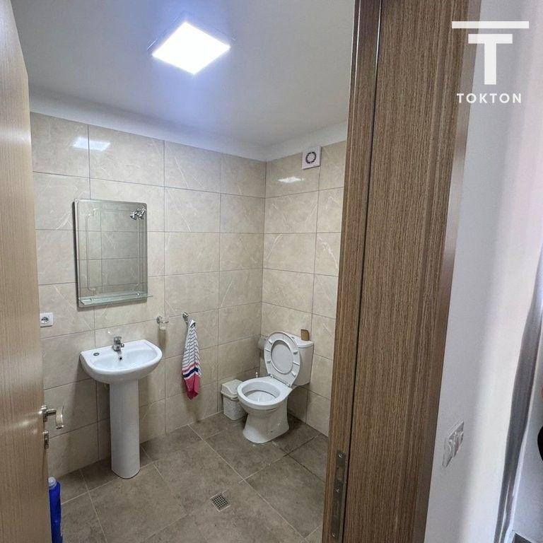 QIRA, APARTAMENT 3+1+2, RRUGA "5 MAJ", TIRANE