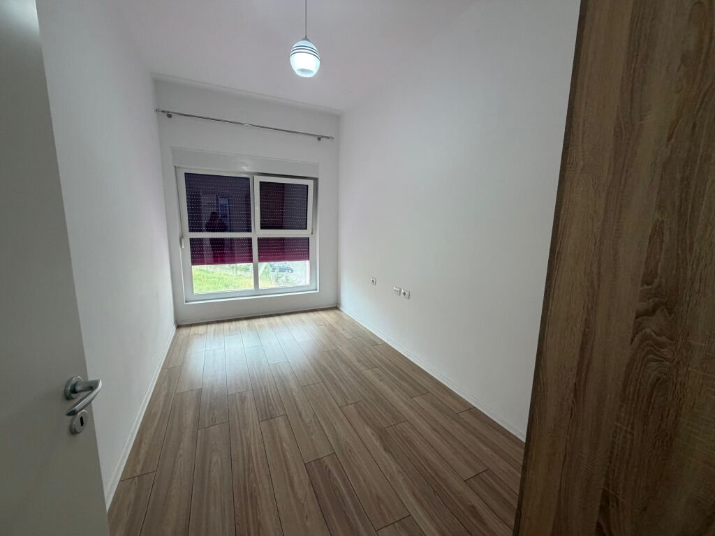 Apartament 2+1 me Qira tek Kompleksi Mangalem