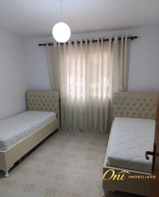 JEPET APARTAMENT ME QERA 2+1 MISTO MAME