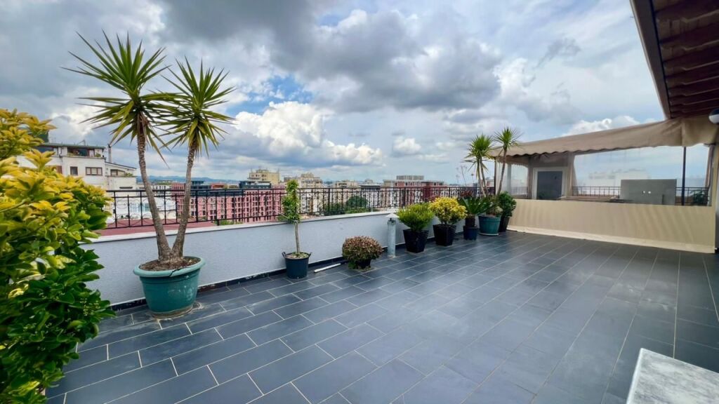 Premium Office for Rent⚜️: 3 Office Spaces + 1 Veranda📍Rruga e Kavajës (Near Esp Oil, Roadside) - Area 200m² - 3000€/Month || Super Total Privacy