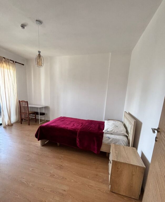 Qera | Apartament 3 + 1 | Rruga 5 Maji | 500 €/muaj