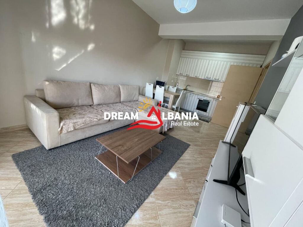 Jepet Apartament 1+1 me qera pranë Pallatit me Shigjeta (ID 42111583)