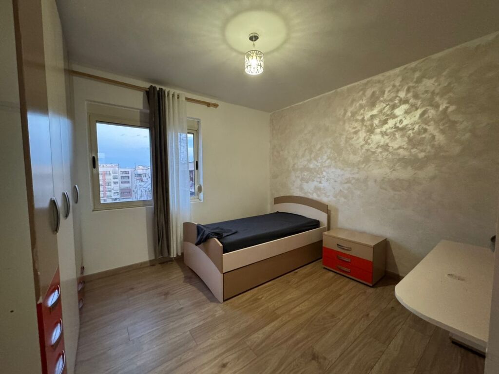 Apartament 2+1+2 në Astir te Jata Market