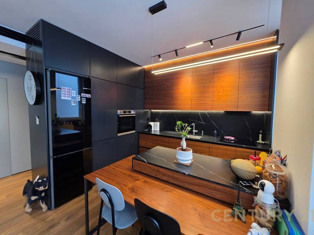 VENDESI APPARTAMENTO 2+1 + POSTO AUTO NEL NUOVO BOULEVARD 250,000 €