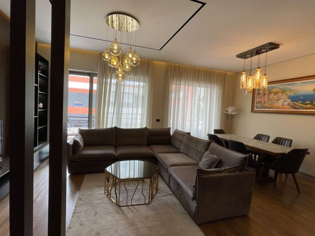 Apartament 2+1+2 + Parkim për Shitje te Kompleksi Delijorgji