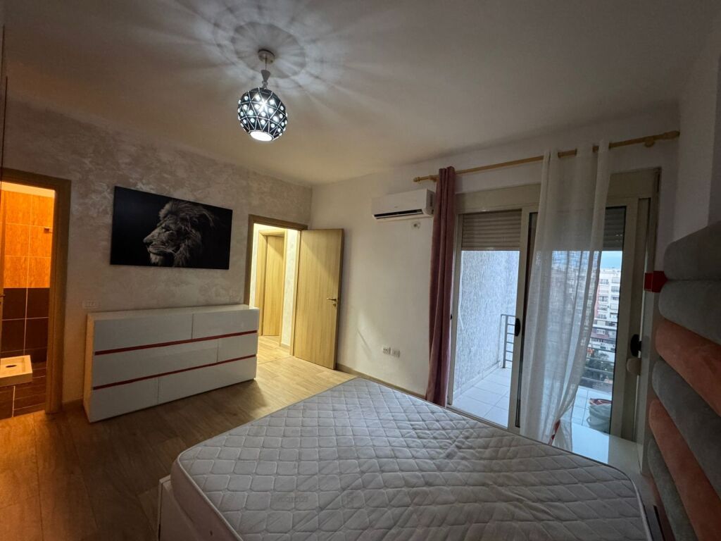 Apartament 2+1+2 në Astir te Jata Market