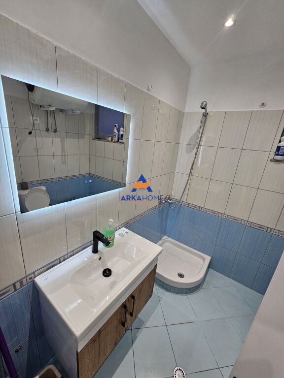 SHITET APARTAMENT 2+1+BALLKON "PRANË HOTEL 7777,MISTO MAME" 158.000 EURO