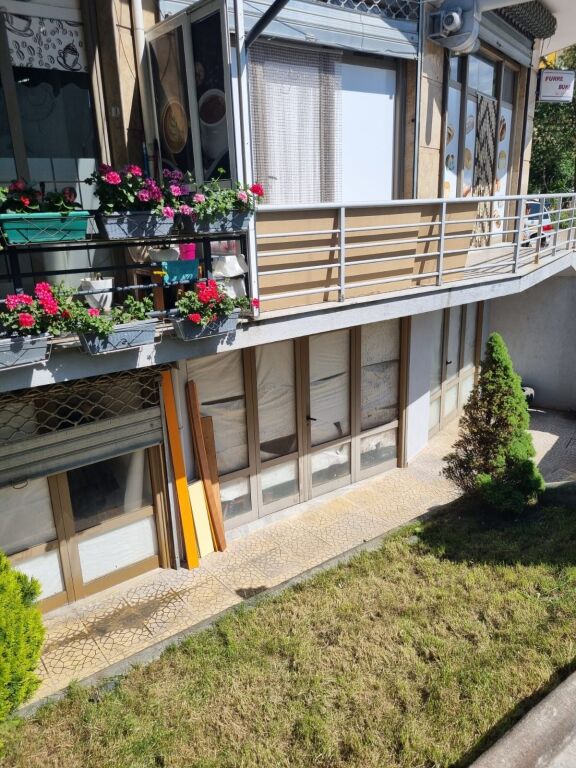 SHOP FOR SALE 35 M² -French Cemetery Korca