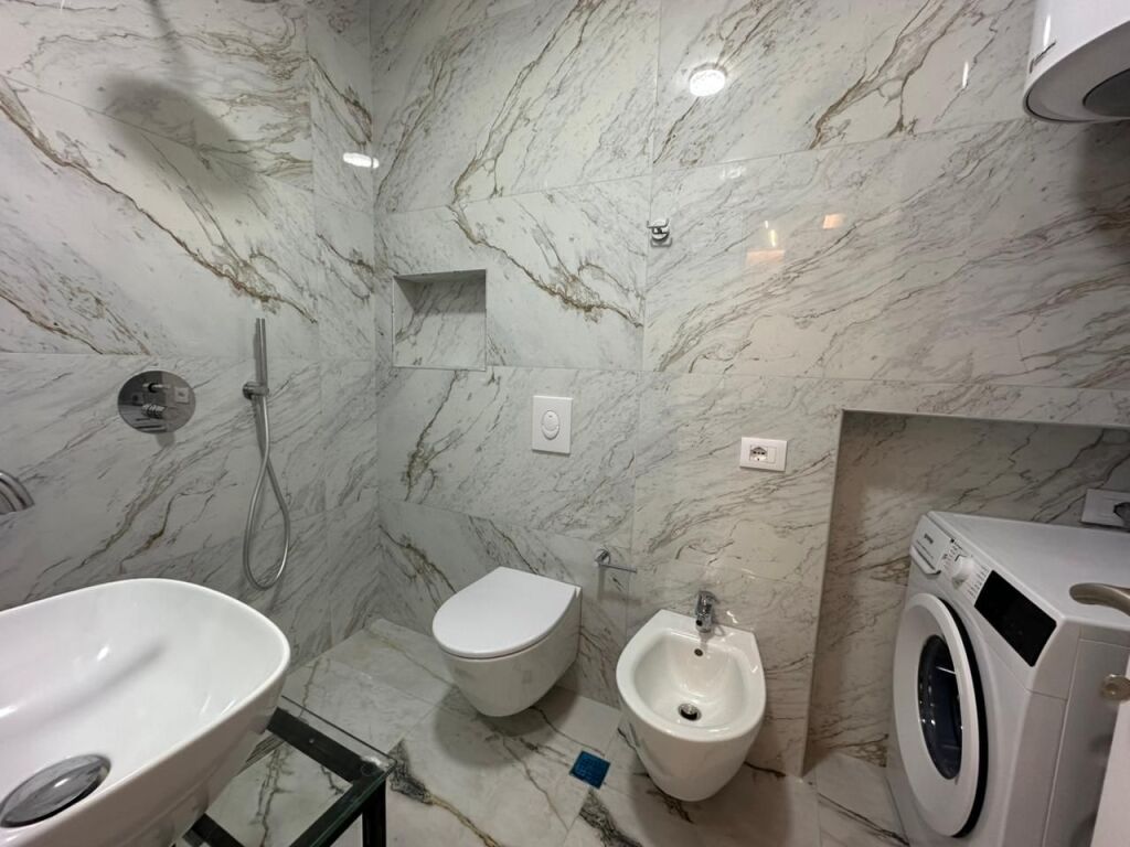 Apartament 1+1 per qira tek Rruga e Dibres.