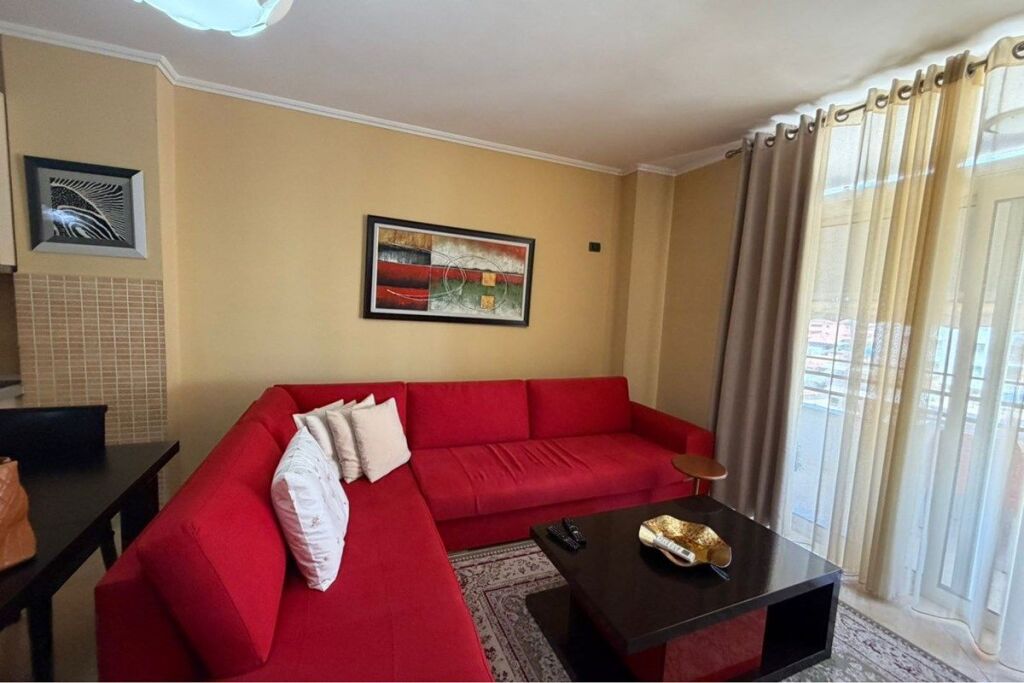 Shitet Apartament 2+1 ne Astir