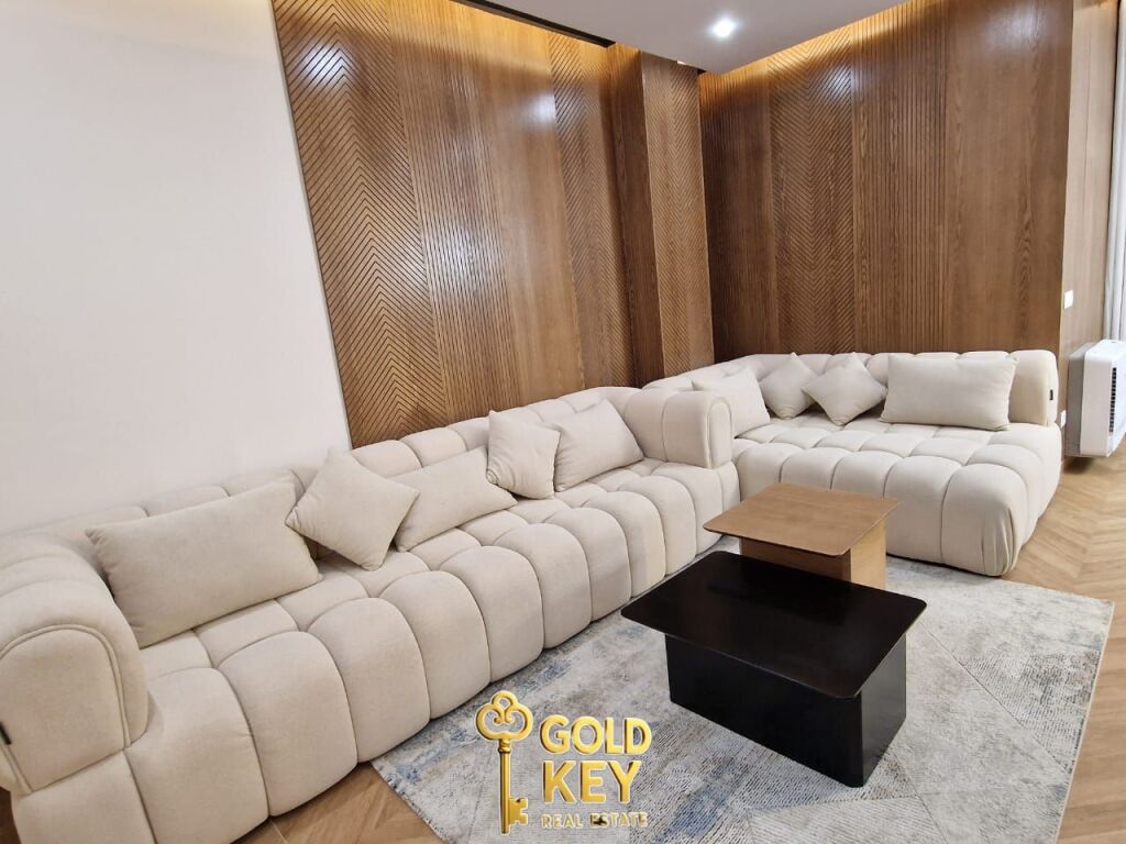 SHITET APATRAMENT LUXURY 27 KATSHI VOLLGA