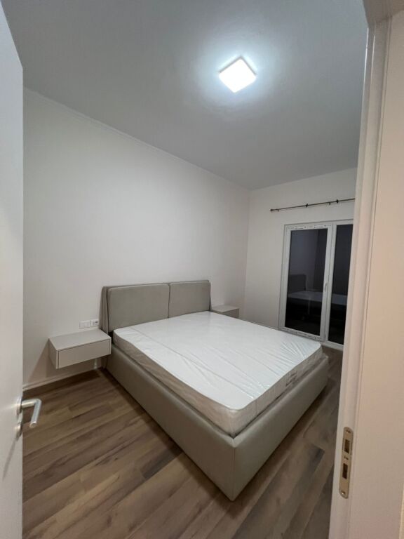 🏢Laprake,Kompleksi Aura jepet me qera apartament1+1,i sapo mobiluar.55,000Leke