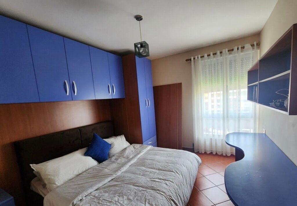 Qera | Apartament 1 + 1 | Pallati me Shigjeta | 450 €/muaj