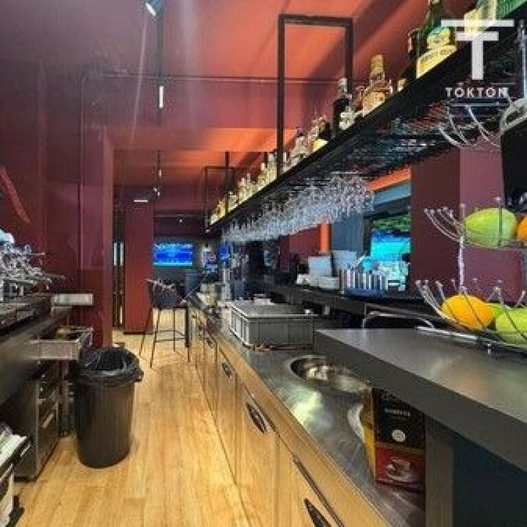 SHITET, LOKAL, RRUGA KOMUNA E PARISIT, TIRANË