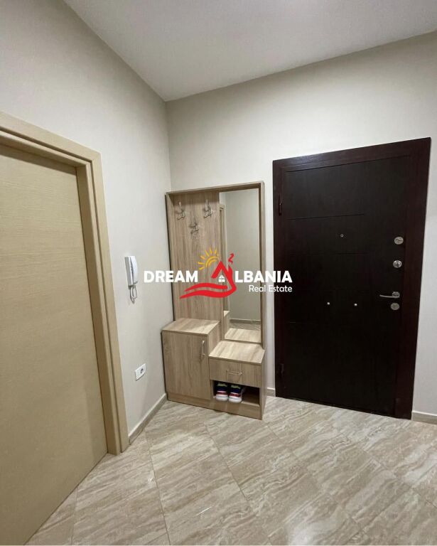 Jepet Apartament 1+1 me qera pranë Pallatit me Shigjeta (ID 42111583)
