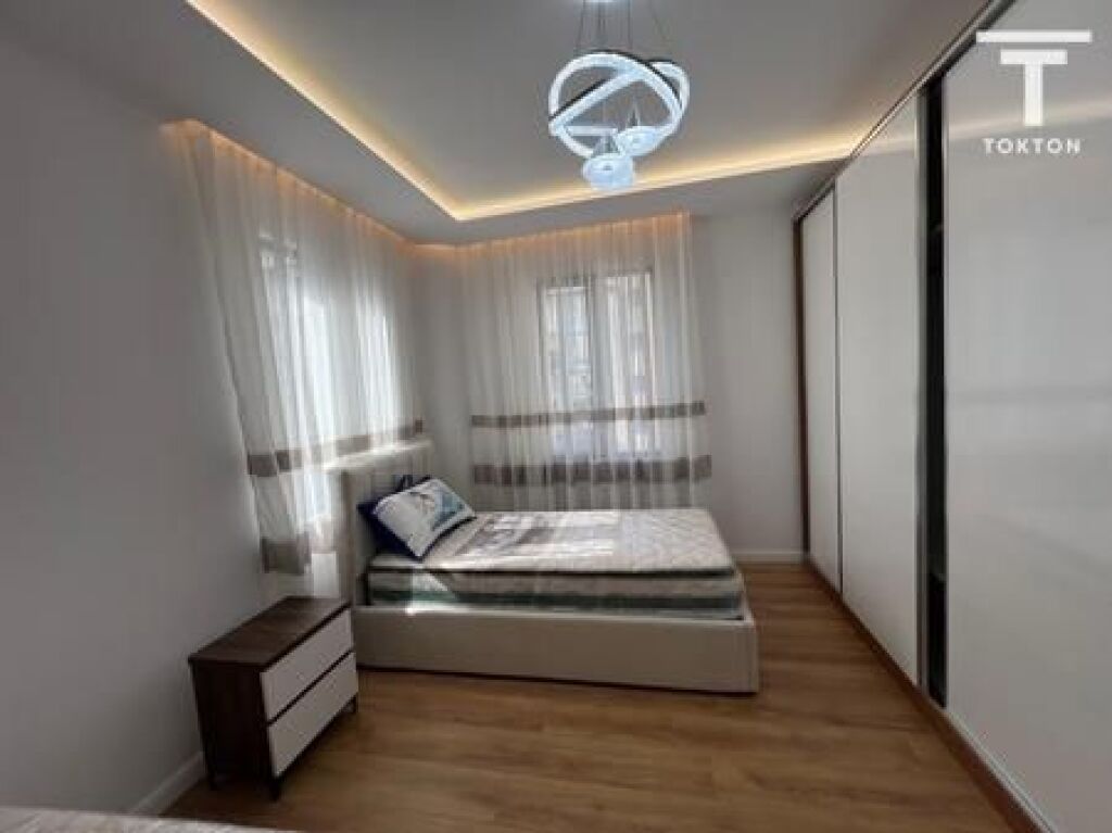 SHITET, APARTAMENT 2+1+2, PALLATI ME SHIGJETA, TIRANË
